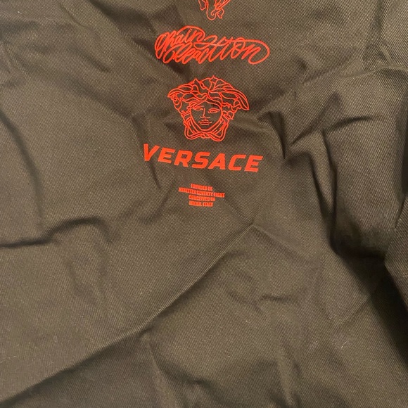 VERSACE CHAIN SNEAKER-BLACK-AUTHENTIC worn 2X like-new a great buy!!! - Picture 6 of 9